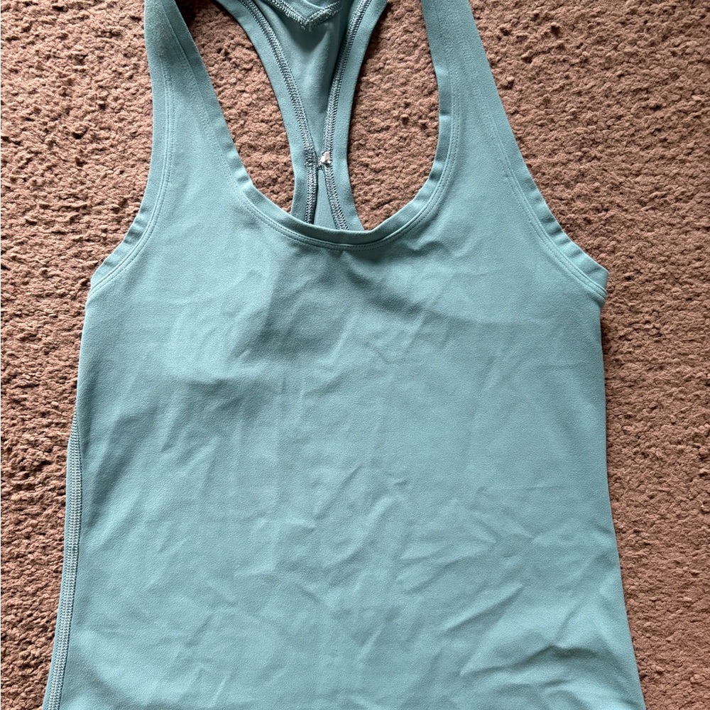 Lululemon Women’s Align waist length racer back tank top size 4